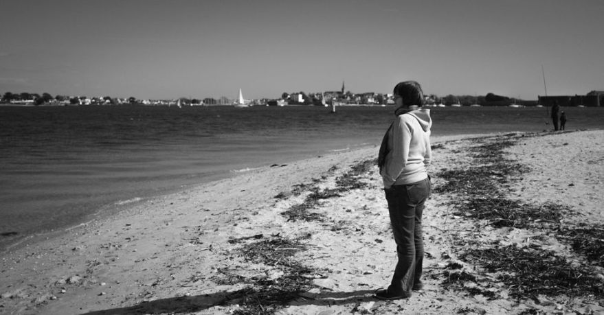 Notes in Monochrome: Music, Photography, and a Quiet Beach&nbsp;Walk